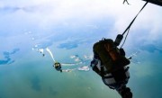 空降兵不属于什么军种（空降兵是特种兵吗）